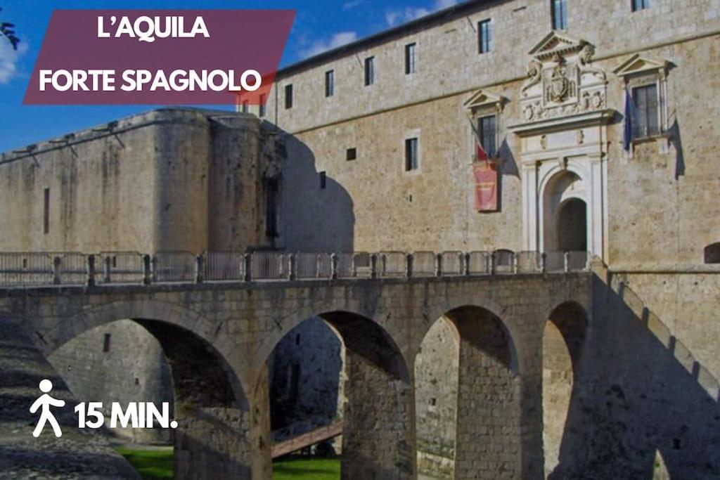 Appartamento Elegante E Moderno A 100 M Dal Duomo LʼAquila Esterno foto
